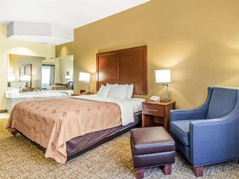 Quality Suites Корбин Экстерьер фото